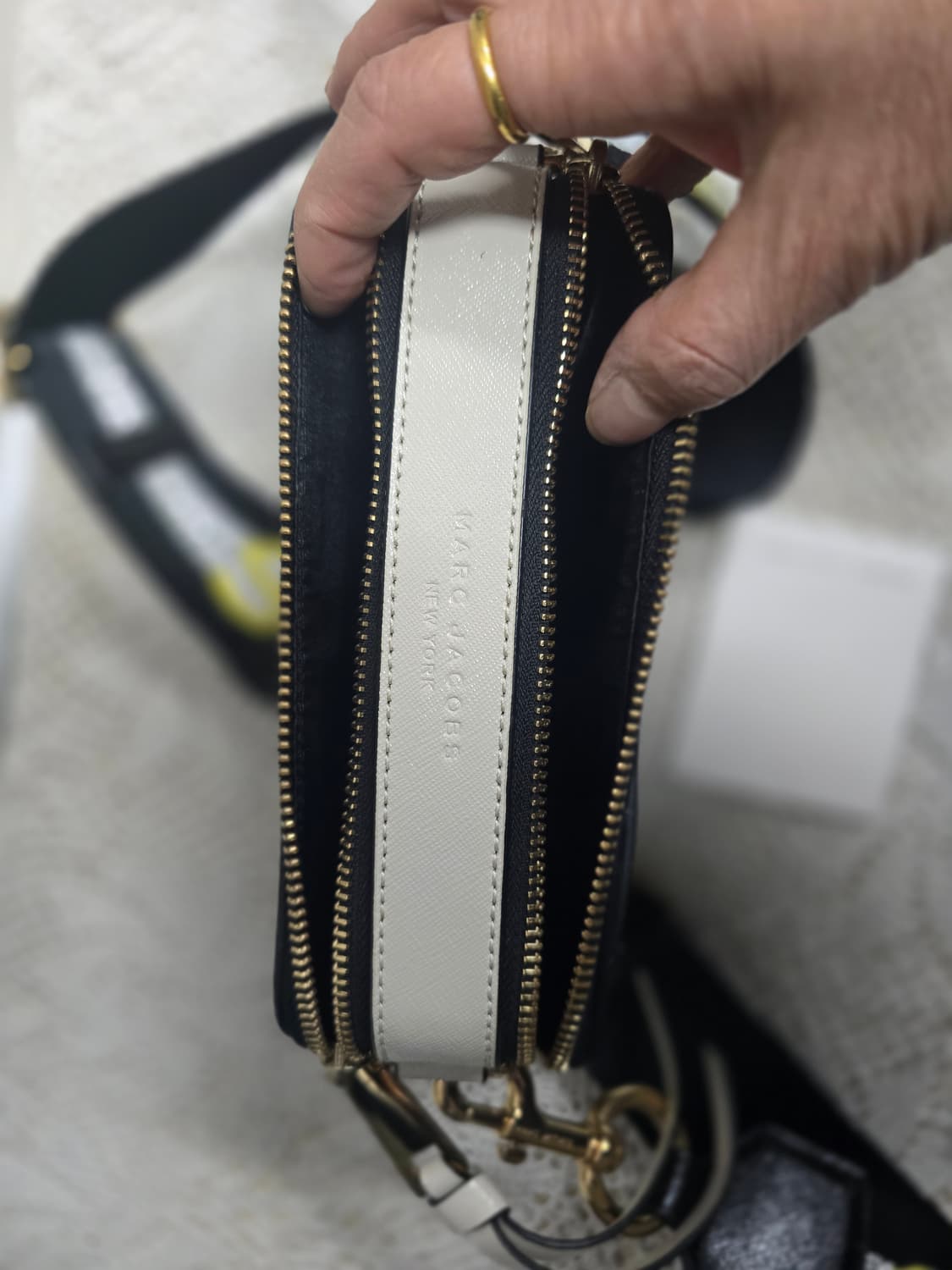 마크제이콥스 미니 크로스백 상품이미지7