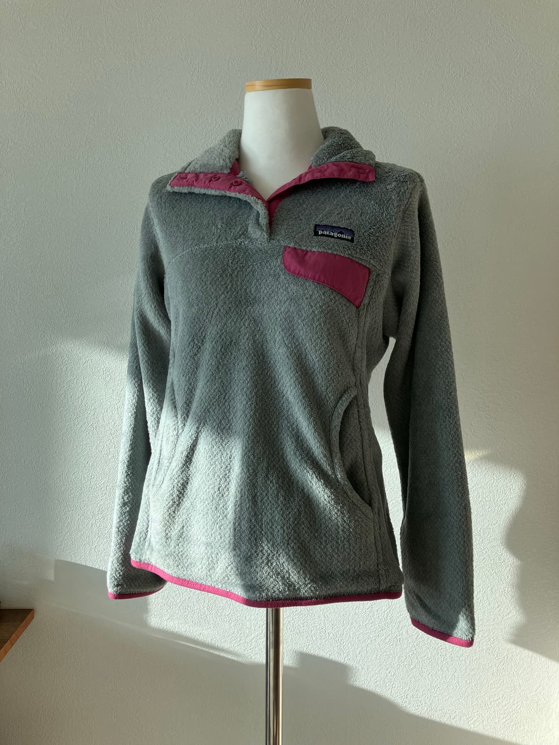 파타고니아 리툴스냅티 신칠라 반집업 후리스맨투맨 회핑배색 우먼 xs사이즈 상품이미지1