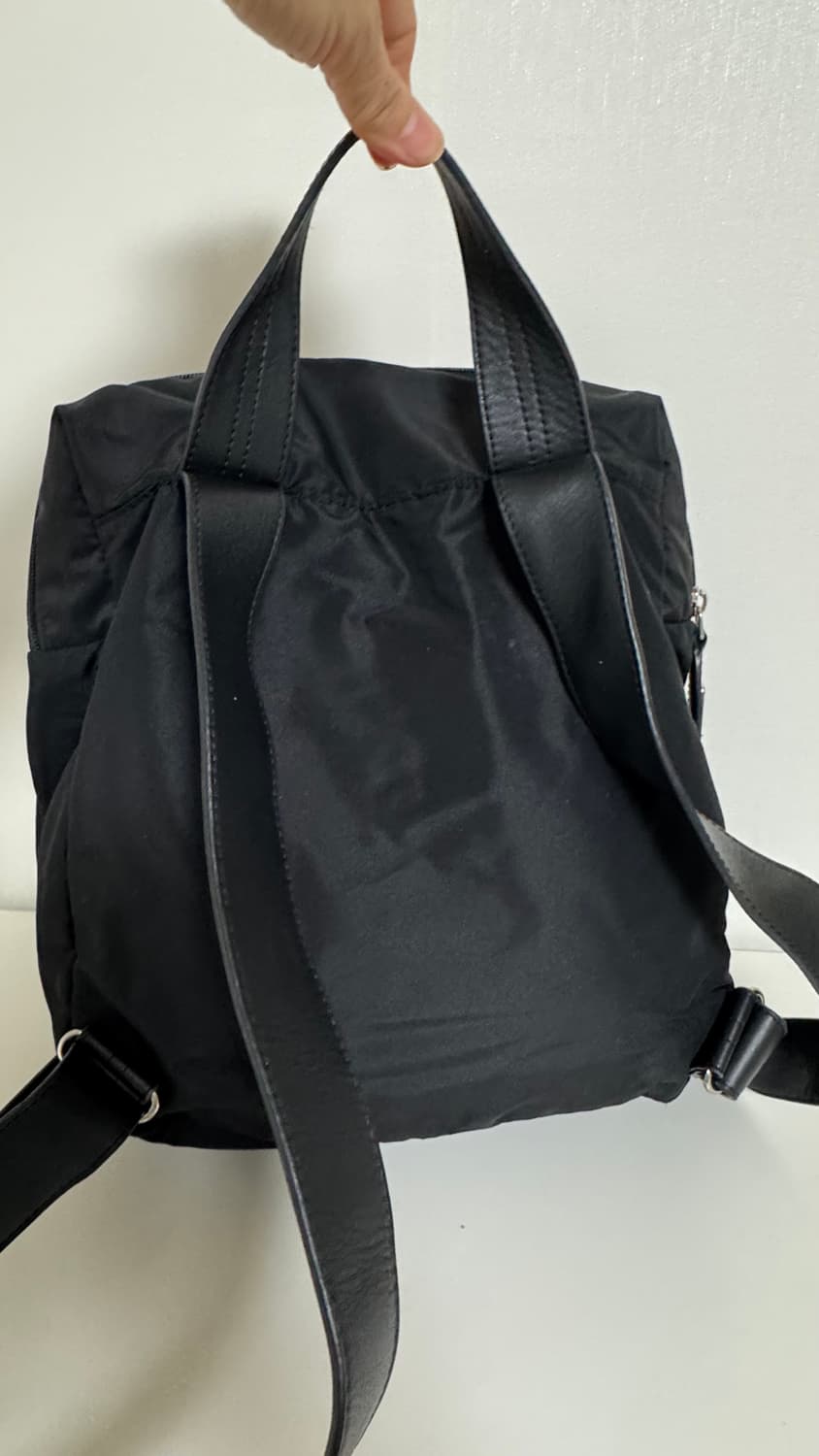 만다리나덕 블랙 백팩 상품이미지3