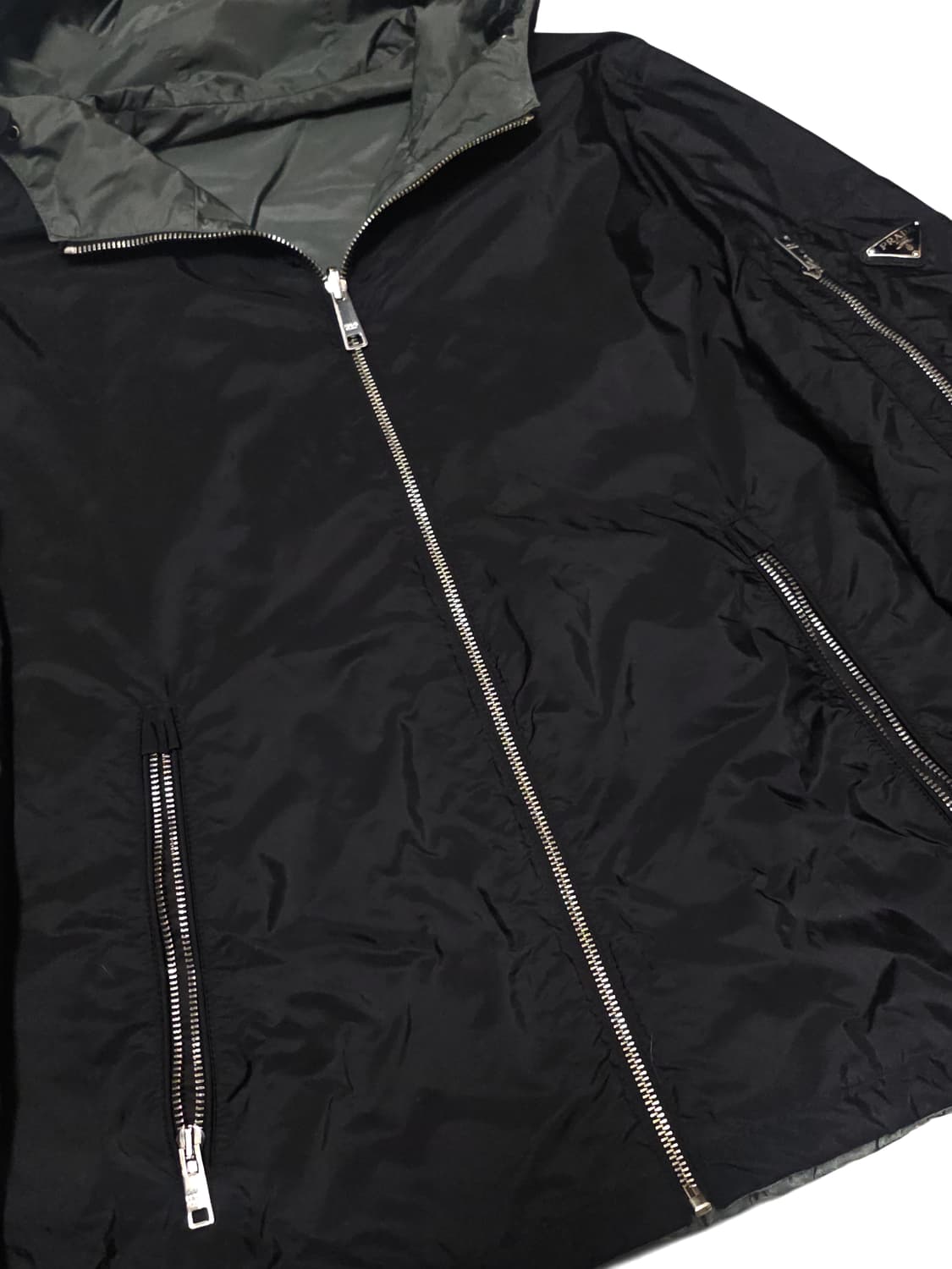 프라다 삼각로고 리나일론 리버서블 자켓 상품이미지5