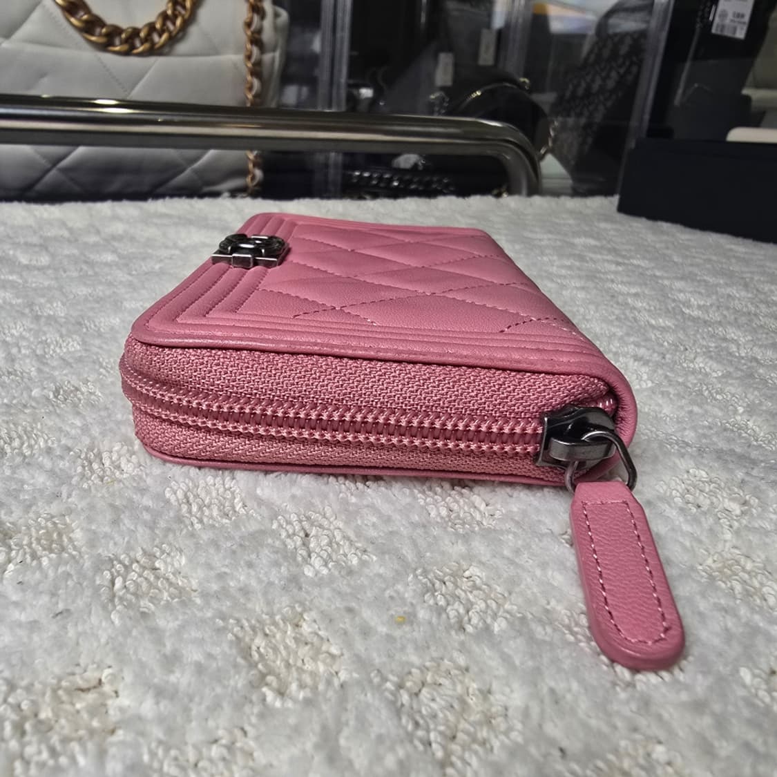 [중고/정품] 샤넬 보이샤넬 지퍼 장지갑 상품이미지7