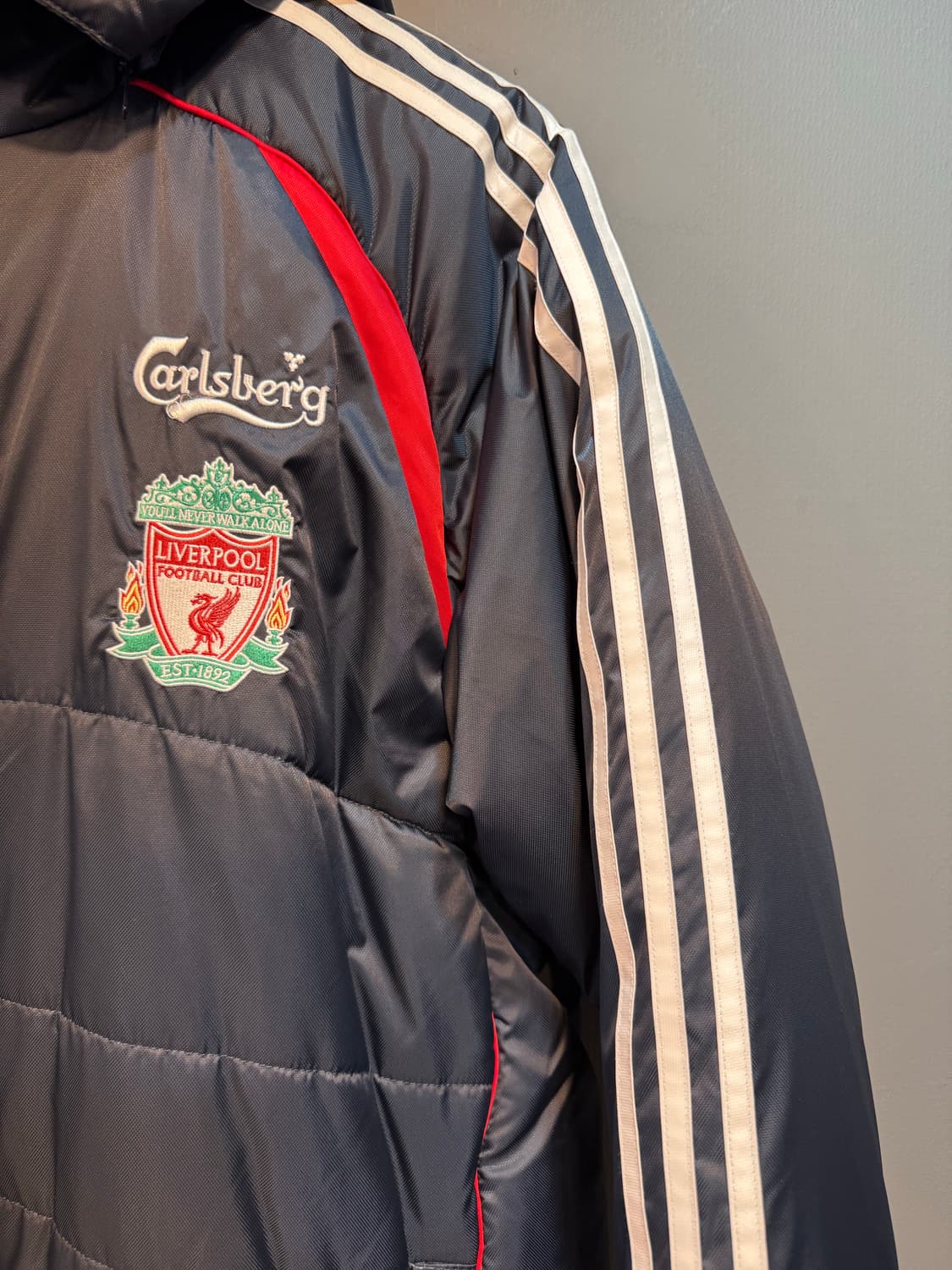 아디다스 리버풀 06시즌 칼스버그 벤치 코트 자켓 상품이미지2