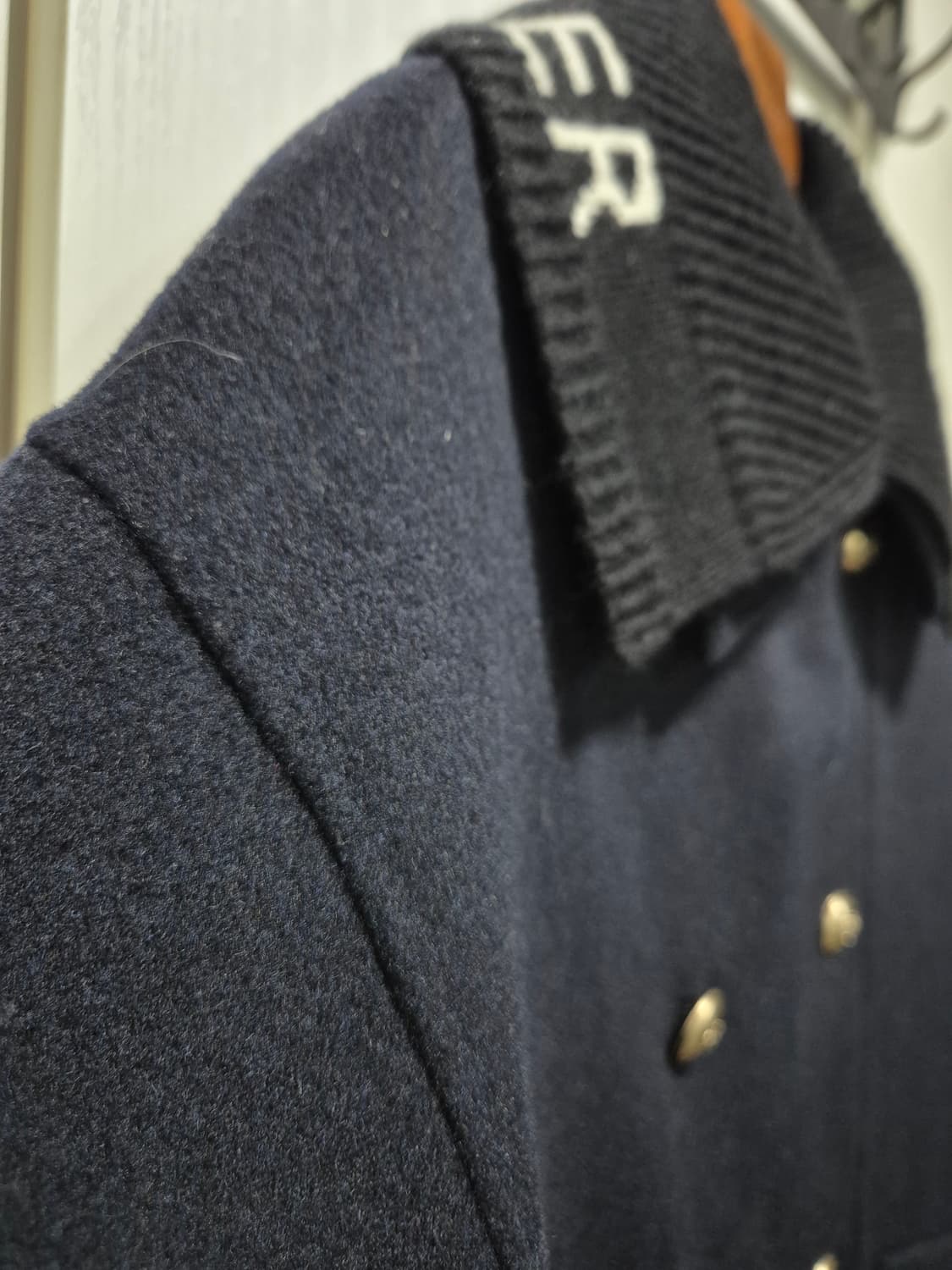 스튜디오럭스. 다크네이비 핸드메이드 코트 상품이미지4