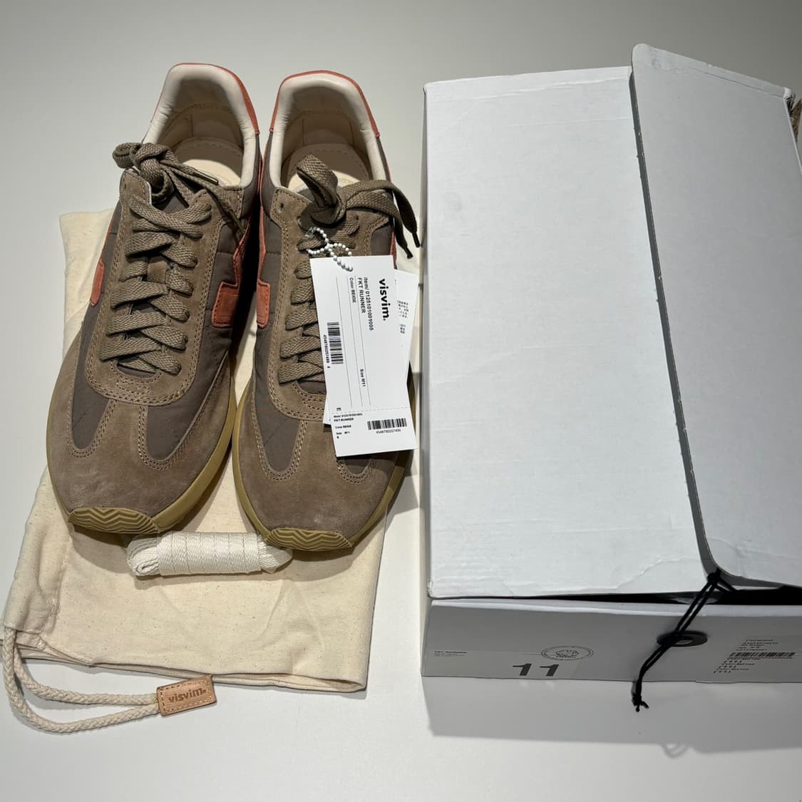 11) visvim 비즈빔 25SS FKT 러너 베이지 상품이미지1