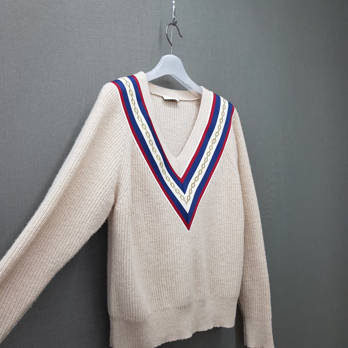 Sandro 산드로  체인 트리밍 브이넥 니트 1사이즈 상품이미지4