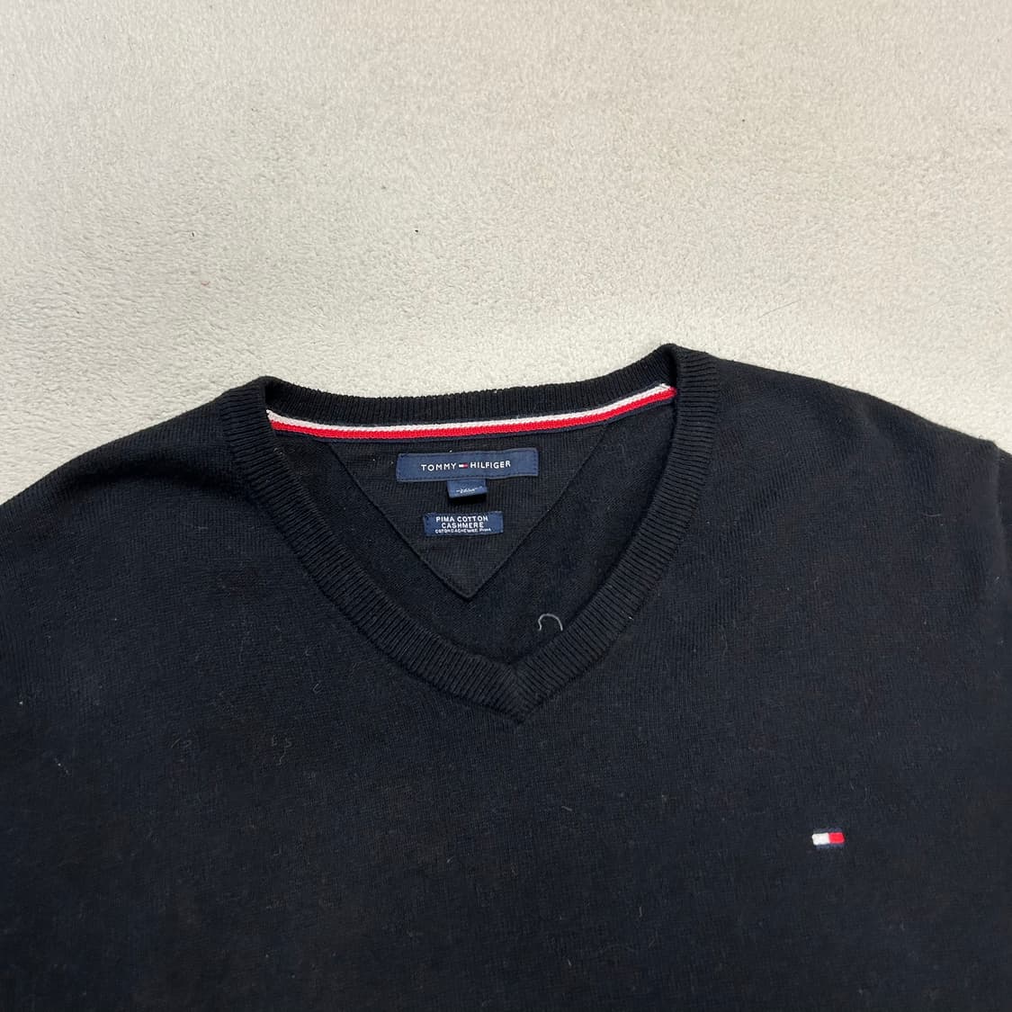 Tommy Hilfiger Black Knit Sweater 상품이미지5