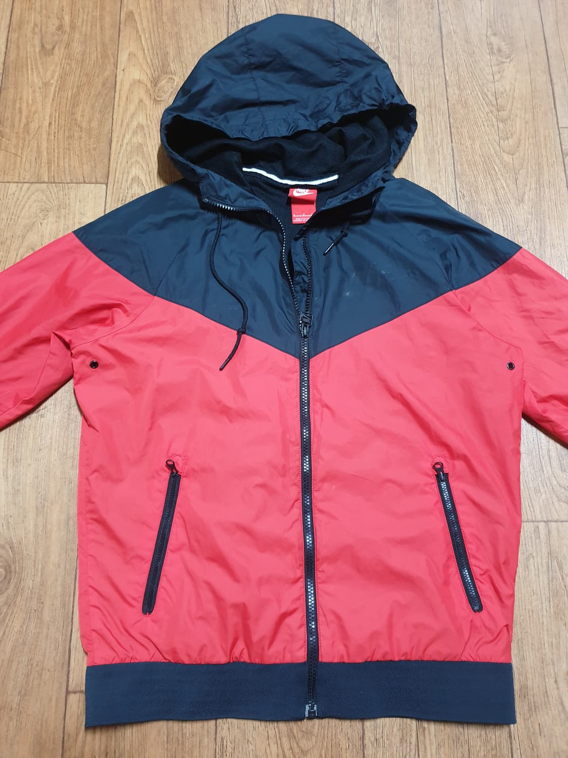 1151 나이키 운동복 바람막이 95 사이즈입니다 상품이미지1