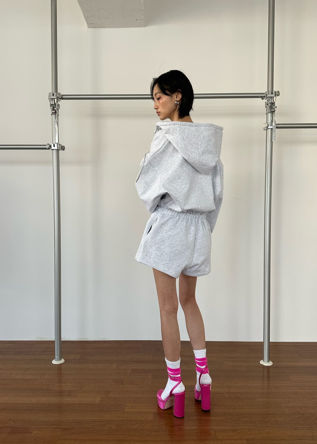 Practical and Realistic  |  Hoodie Sweat 상품이미지5