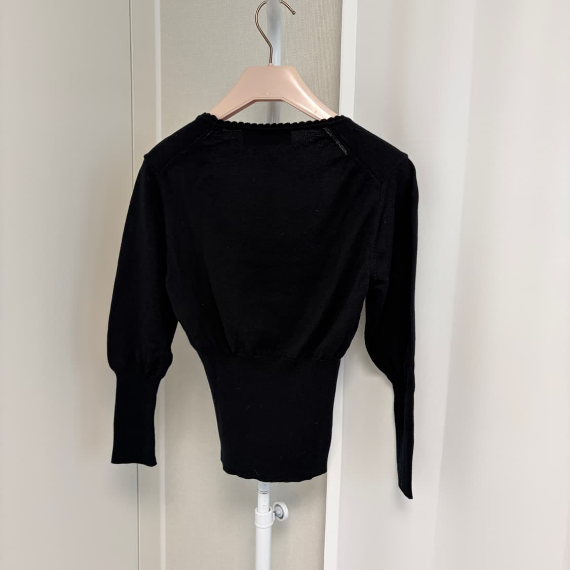 비비안웨스트우드 베베 코튼 캐시미어 유넥 니트 블랙 상품이미지6