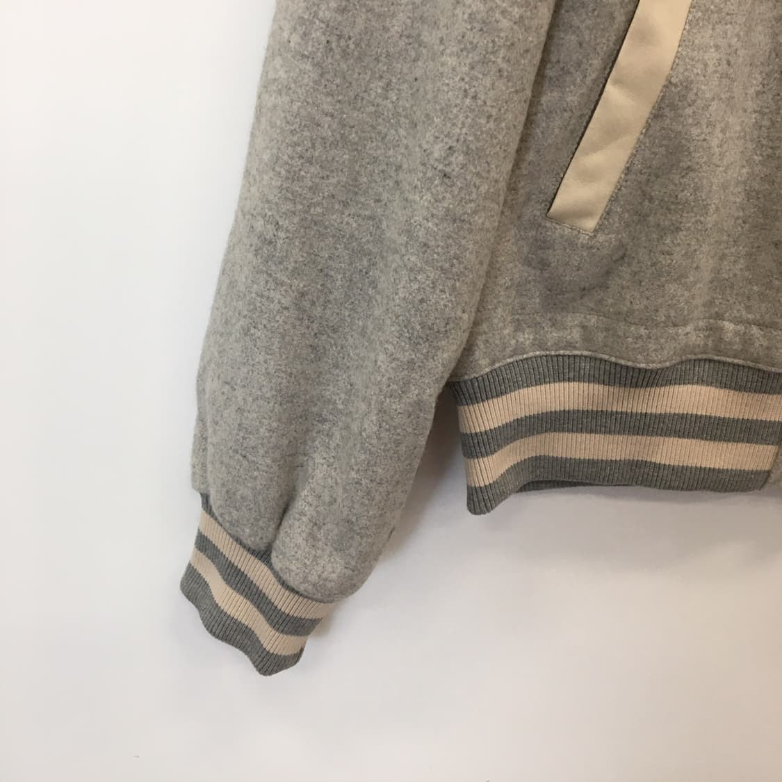 벌스데이수트 바시티점퍼 L 상품이미지2