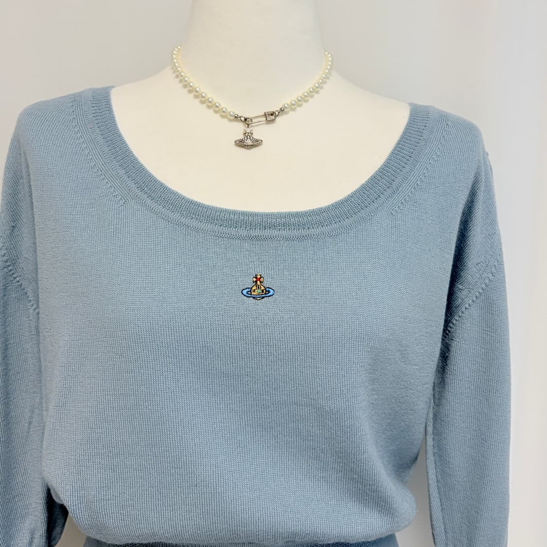 비비안웨스트우드 유넥 울 니트 스카이블루 상품이미지4