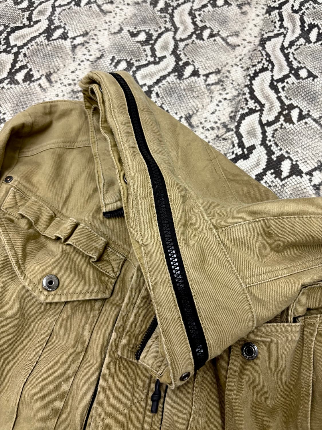 “FieldCore” Multi Pocket detail Jacket 상품이미지9
