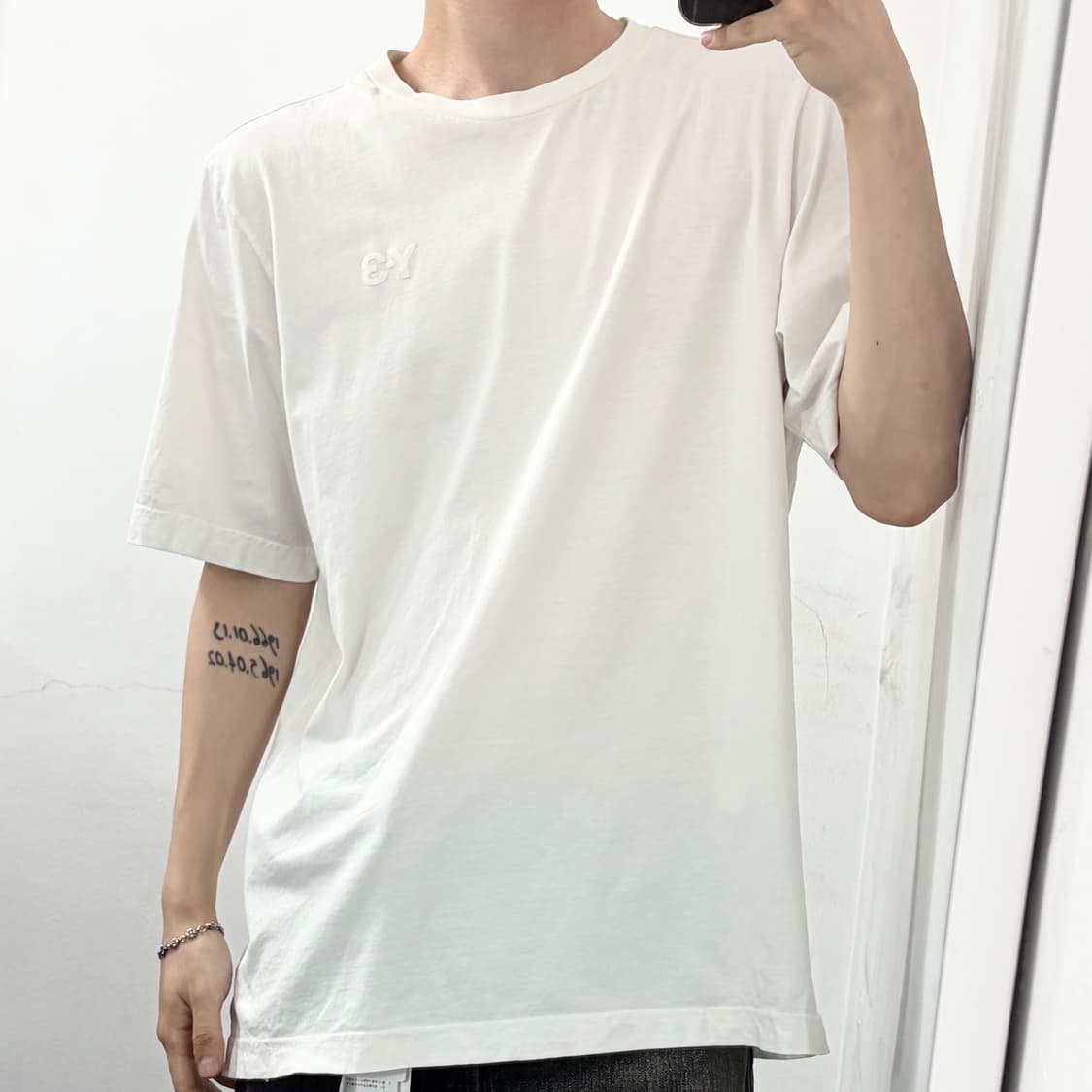 Y-3 요지 야마모토 커메머레이티브 반팔 티셔츠 상품이미지4