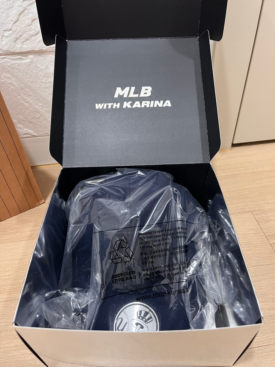 (57) MLB 카리나 익스클루시브 스트럭쳐 볼캡 뉴욕 양키스 네이비 상품이미지2