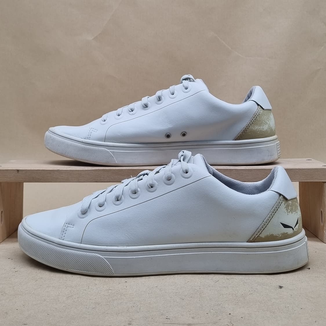 살레와 남성스니커즈 270 상품이미지1