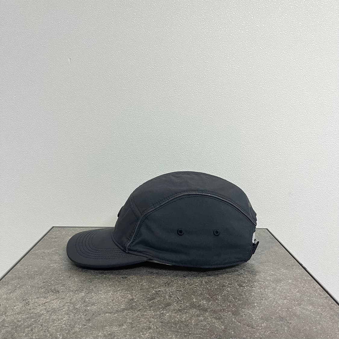 슈프림X나이키 에어맥스 블랙 캠프캡 모자 상품이미지2
