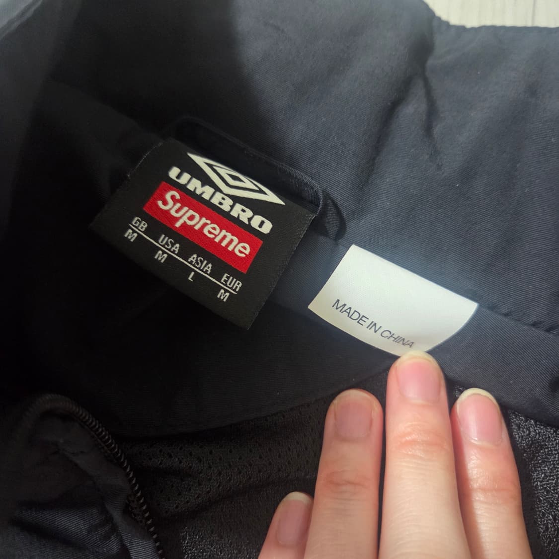 22ss 슈프림 x 엄브로 트랙자켓 m 상품이미지4