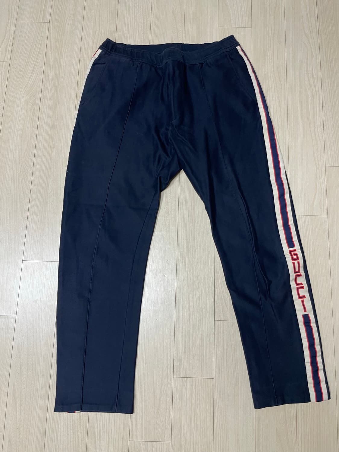 구찌 네이비 트랙 팬츠 46 상품이미지2