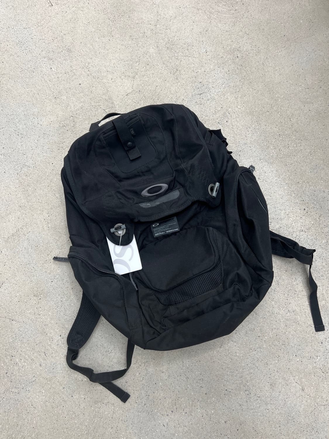 오클리 00s 택티컬 패널 백팩 상품이미지2