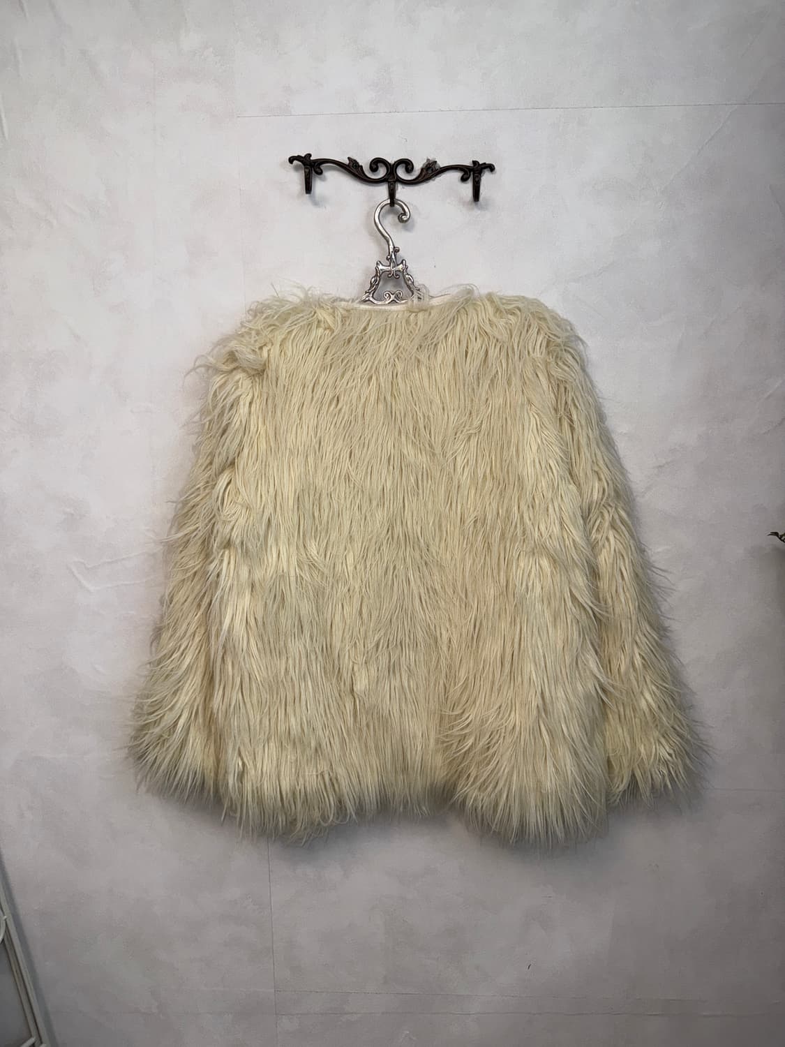 Ivory grunge faux fur jacket  상품이미지6