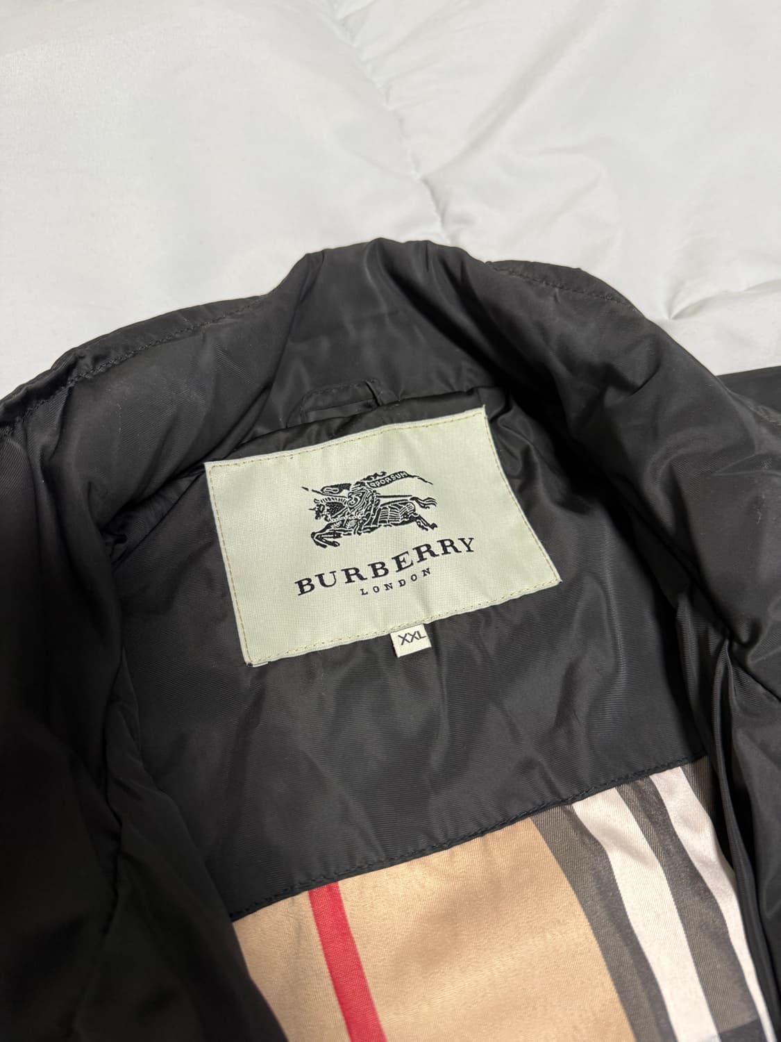버버리 바람막이 자켓 상품이미지2