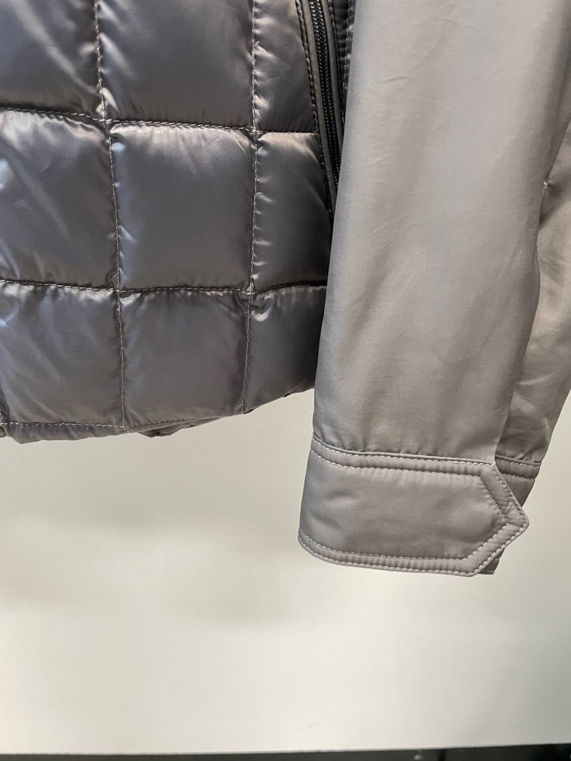 95) 반하트 구스 경량집업 상품이미지3