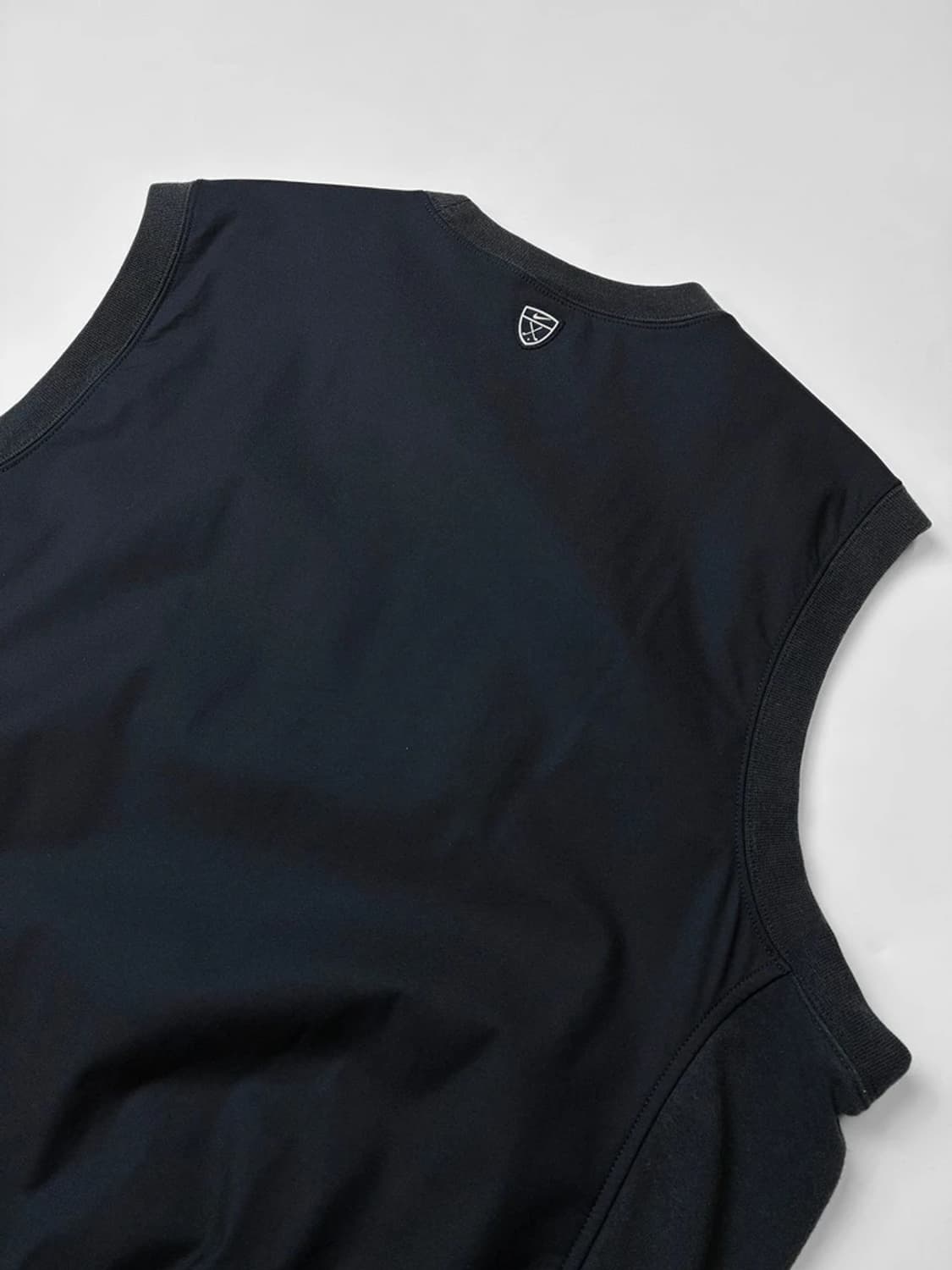 나이키 00's Y2K 스우시 스웻 베스트 PN5541    상품이미지8