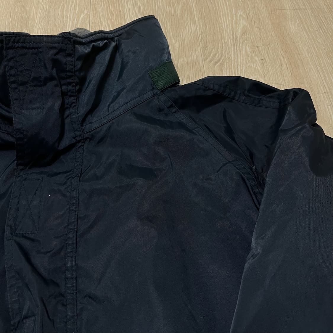 아베크롬비 퍼포먼스 이너플리스 안감 바람막이 아노락 [네이비] L/100 상품이미지4