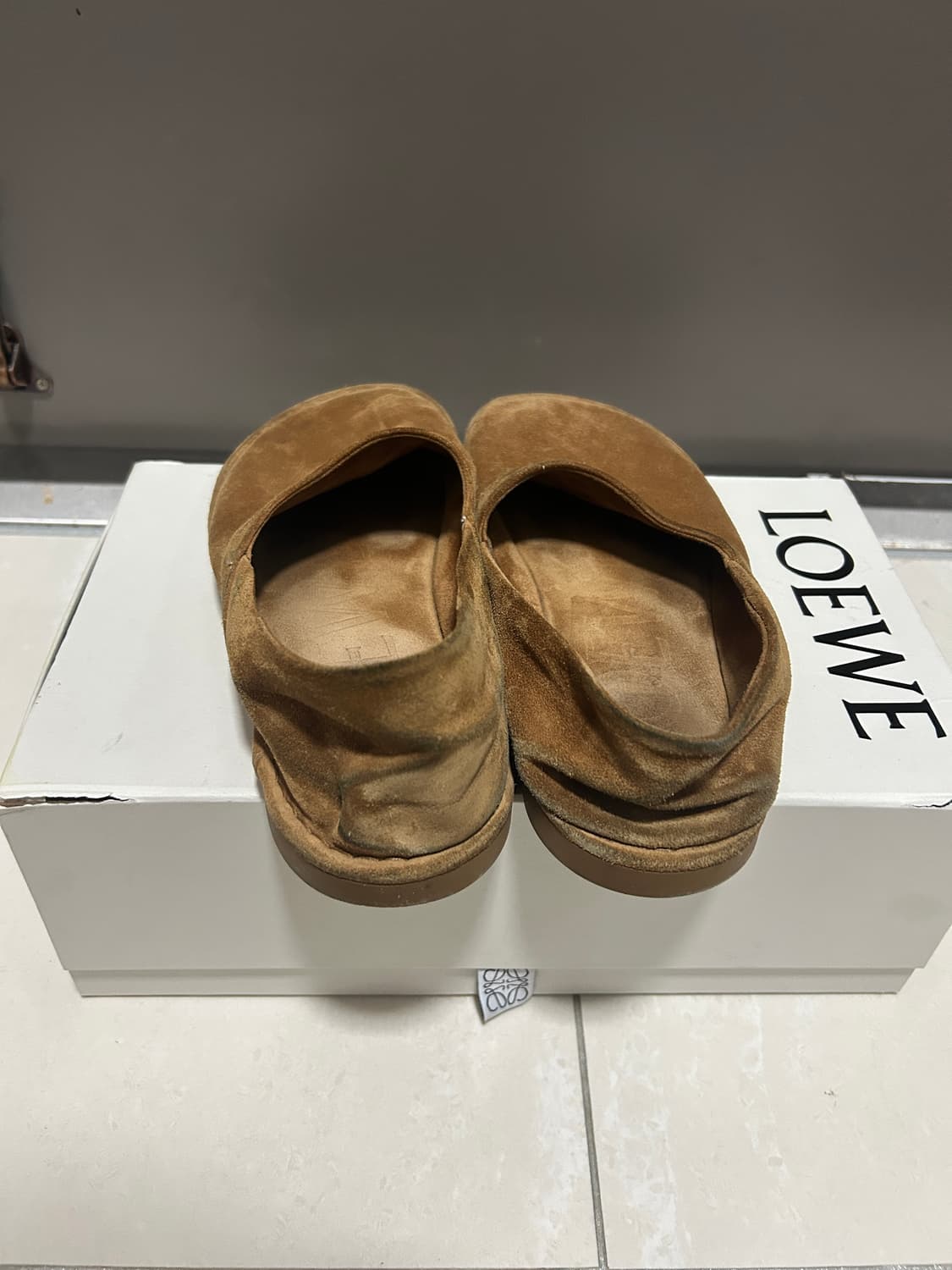 로에베 스웨이드 폴리오 41 상품이미지5