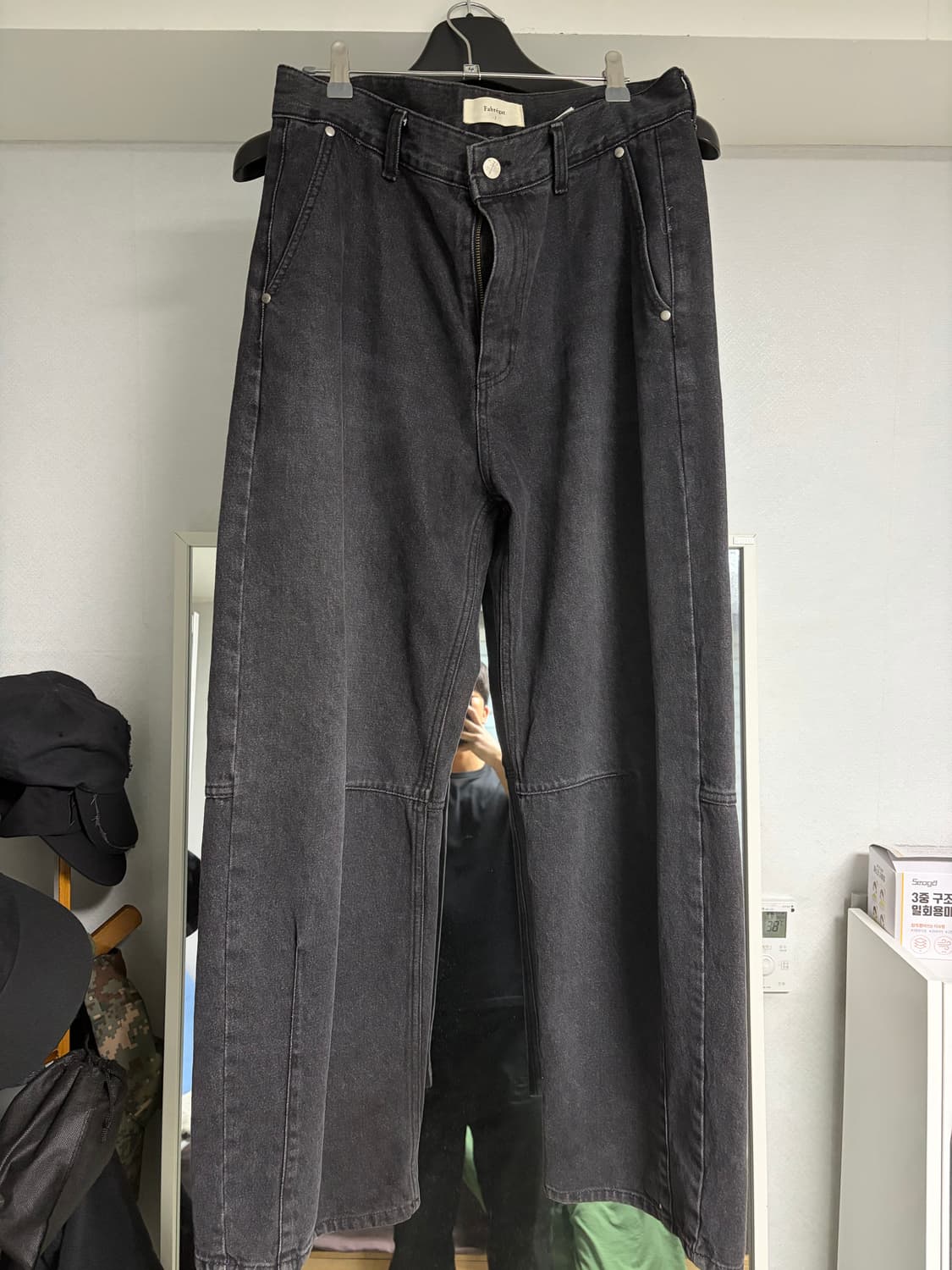 파브레가 빅터 커브드 데님 팬츠 블랙  상품이미지2