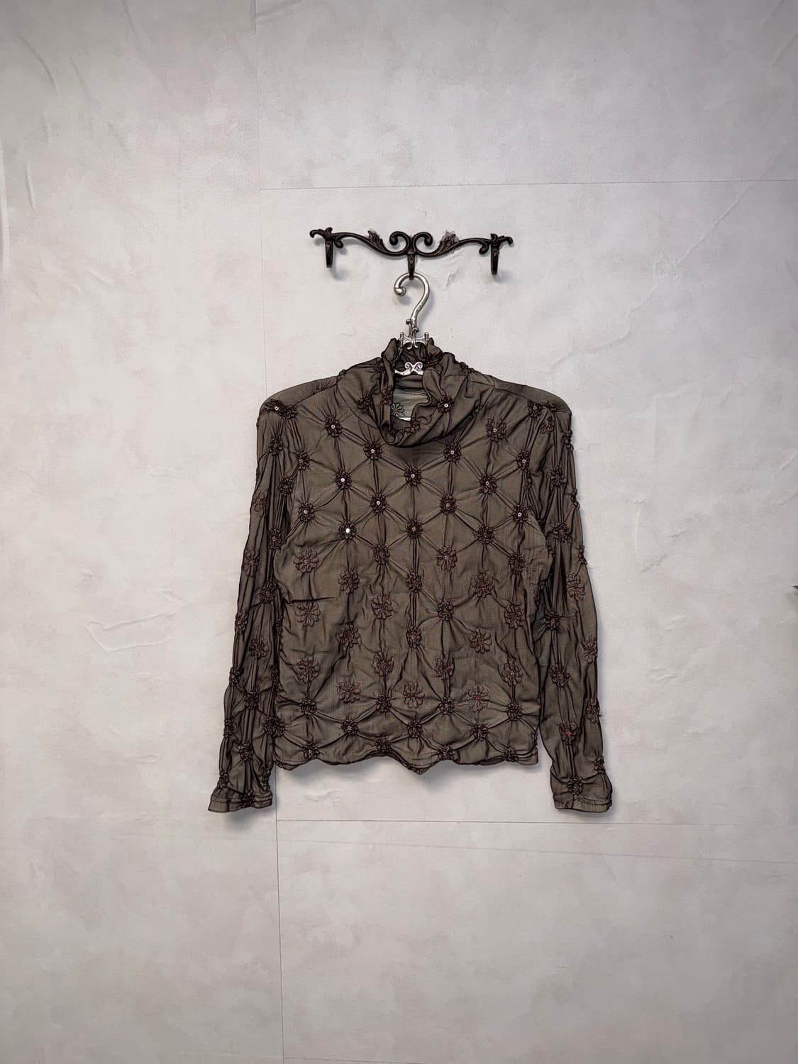 Brown shirring flower pleats mesh sleeve 상품이미지2