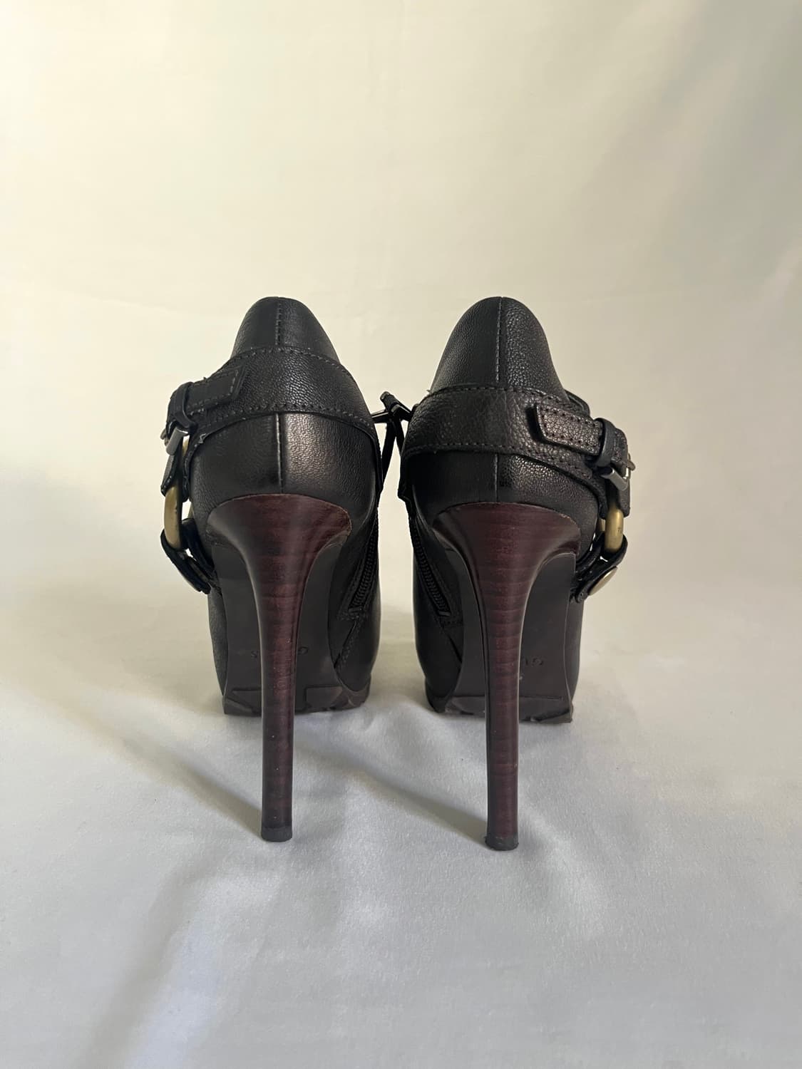 Guess 00s 하네스 가보시 킬 힐 상품이미지7