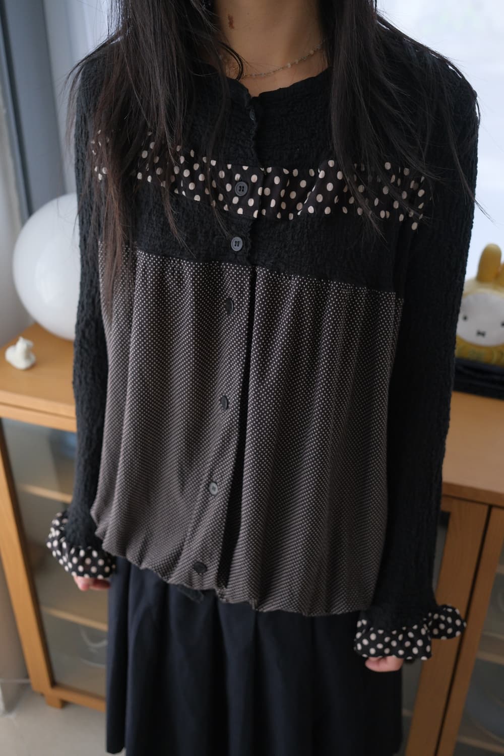 Wrinkled dot frill cardigan 상품이미지1