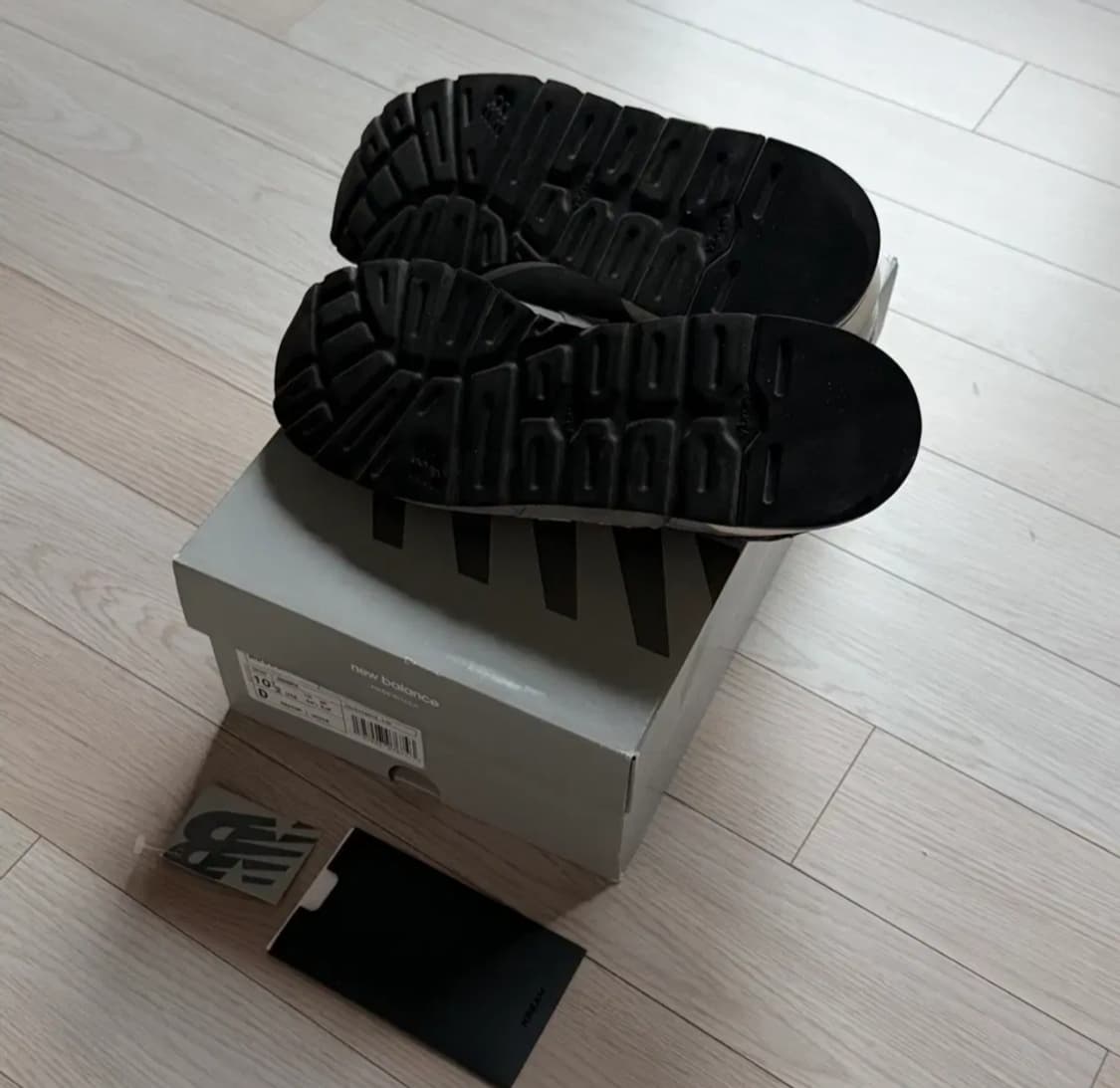 뉴발란스 990v1 그레이화이트 285 상품이미지4