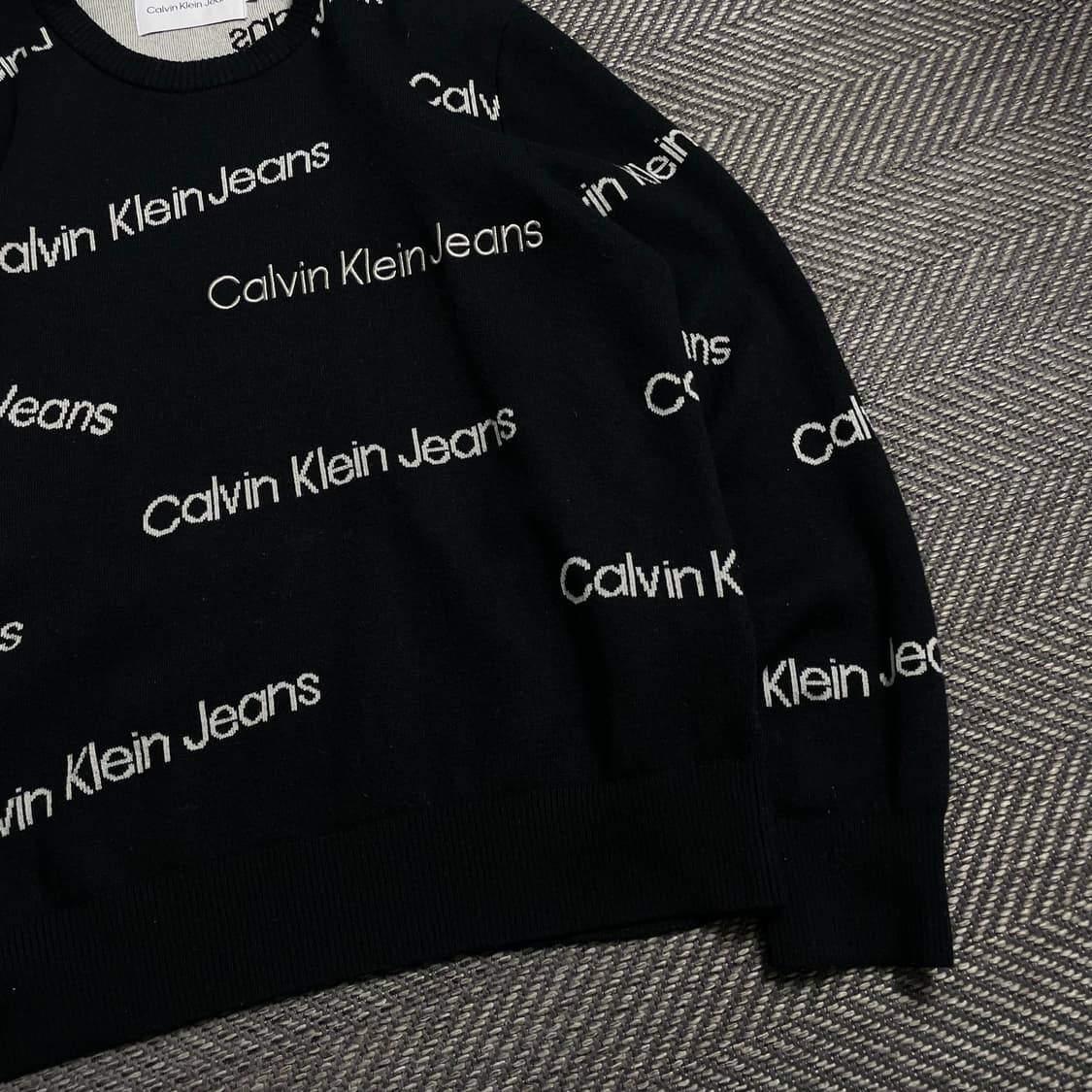 캘빈클라인 로고 플레이 라운드 울 니트 블랙y 4754 상품이미지4