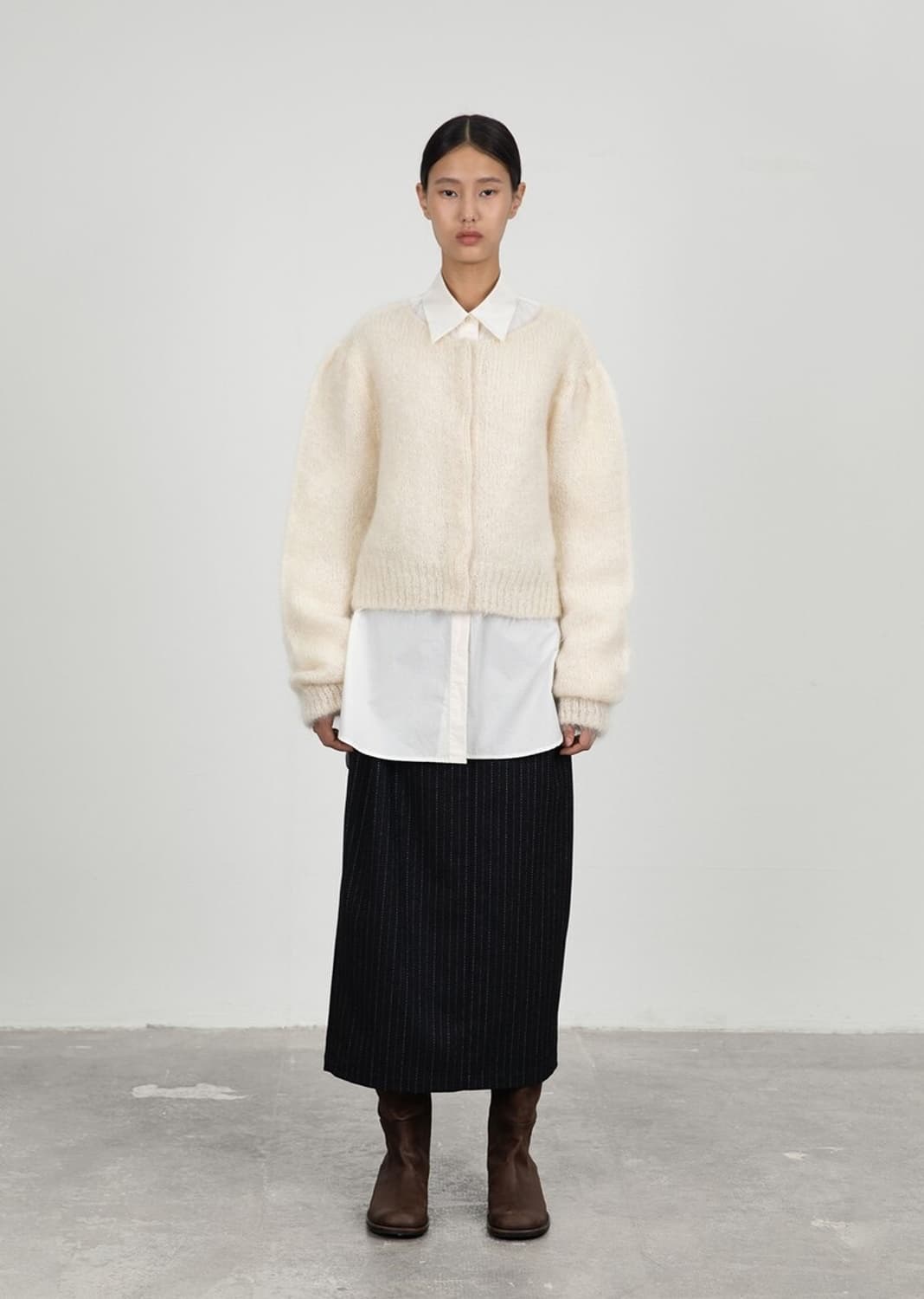 아모멘토 뉴 그랜마 가디건 아이보리 상품이미지3