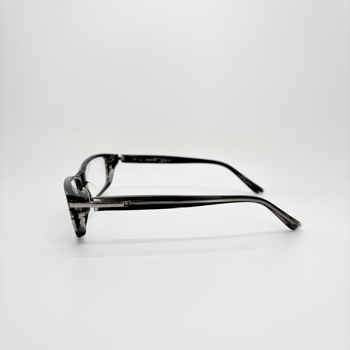 JACKELINE 블랙 스퀘어 뿔테 상품이미지4