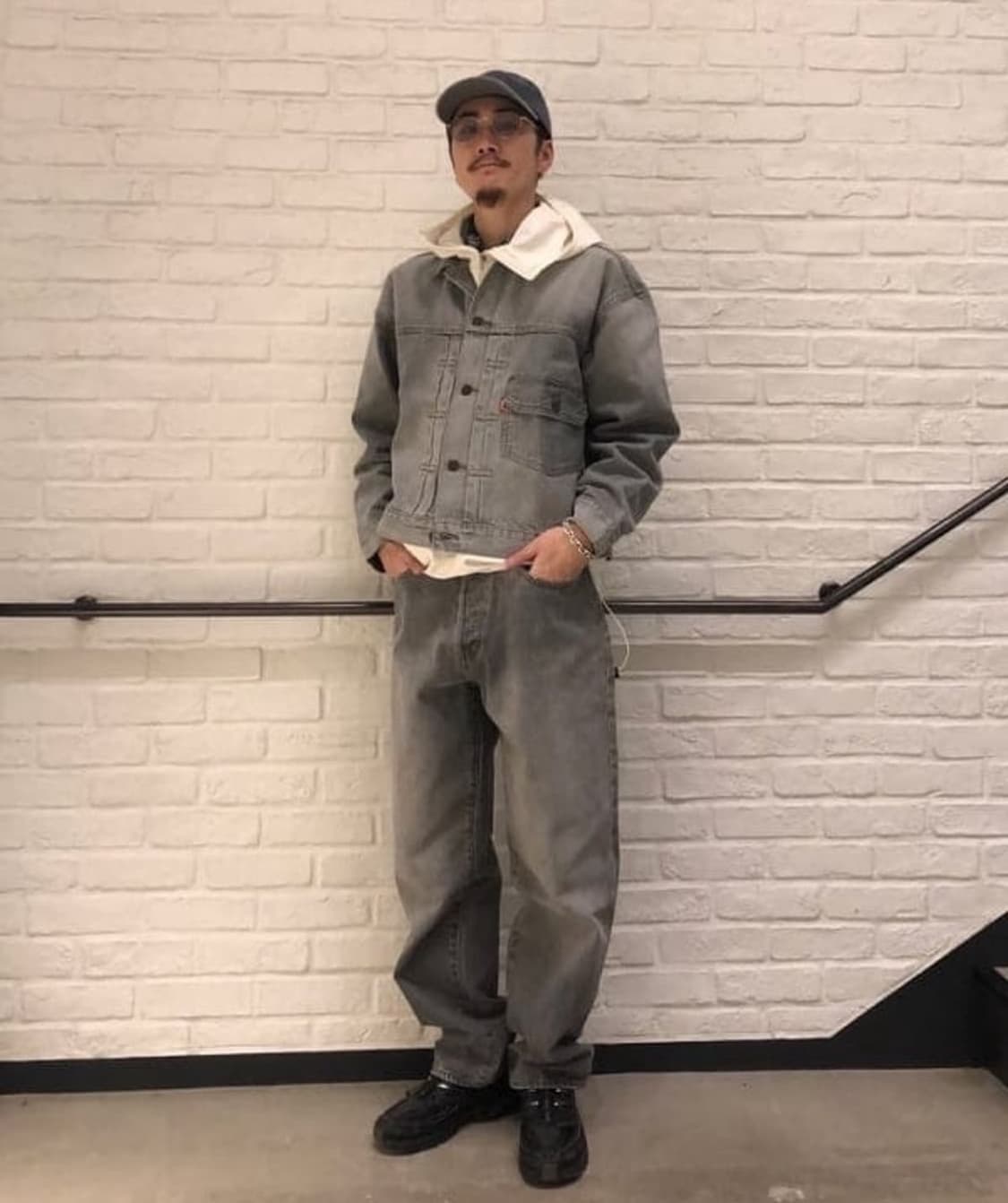 빔즈 리바이스 슈퍼와이드 데님 실버 32사이즈 택보유 상품이미지4