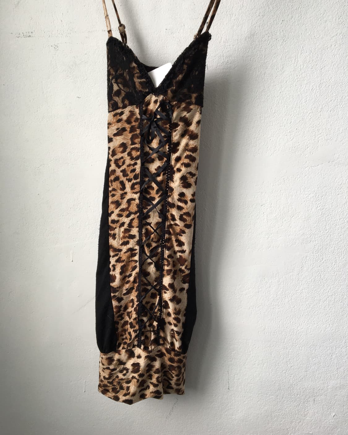 Lace up point leopard pattern slip onepi 상품이미지4