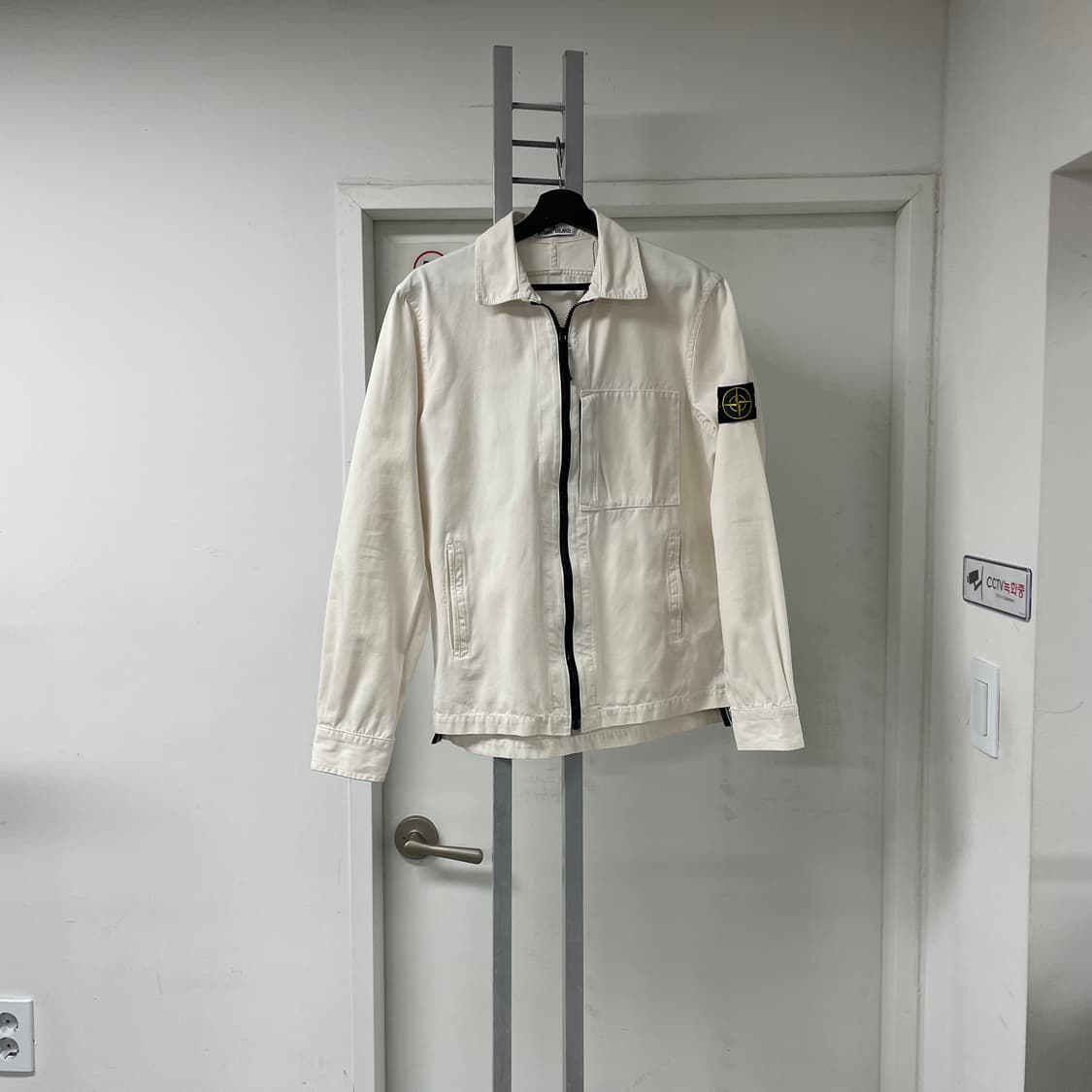 스톤아일랜드 화이트 셔츠 자켓 95 상품이미지1