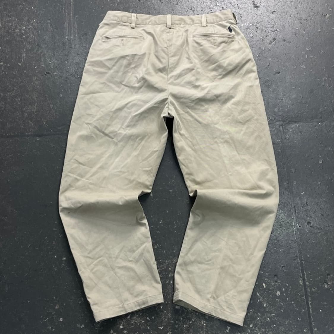 34 폴로 투턱 치노팬츠  상품이미지5