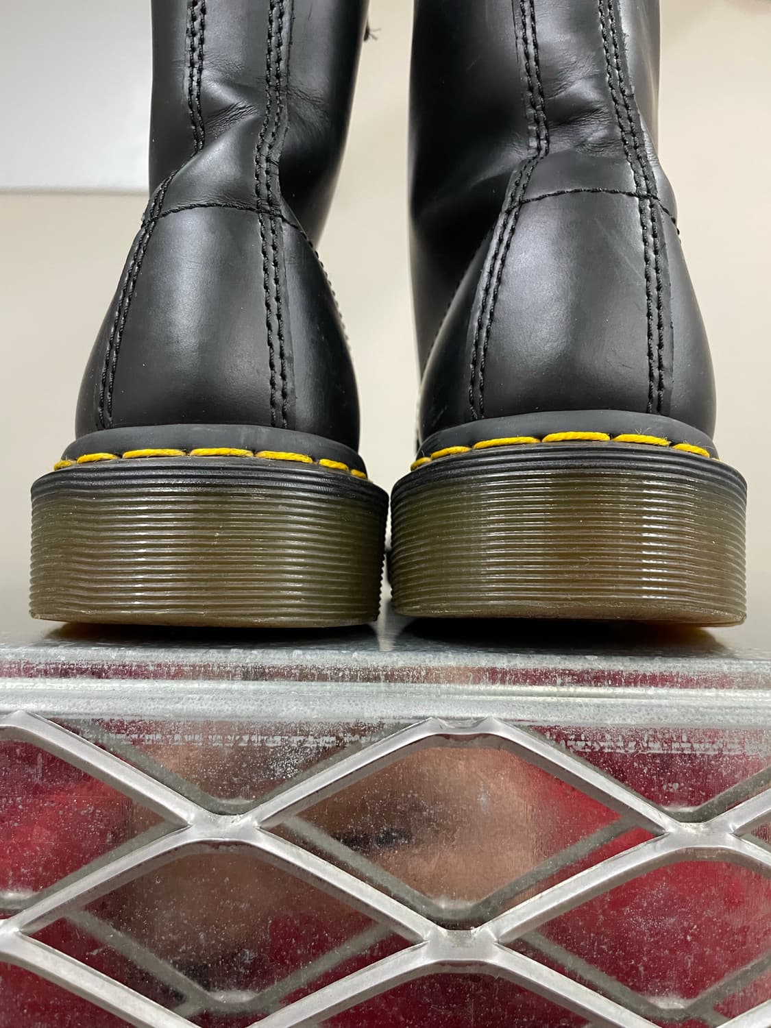 닥터마틴 1460 8홀 부츠 uk4 상품이미지9