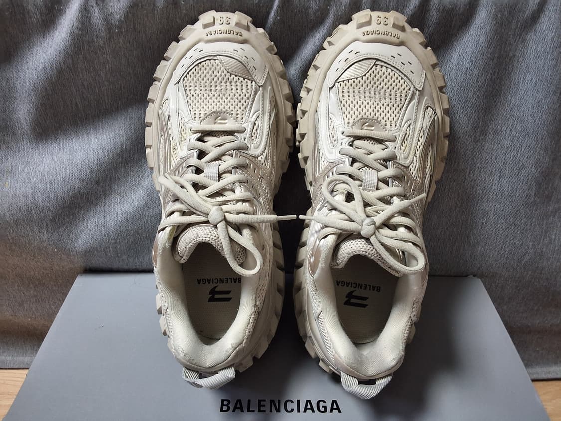 [새상품급] 발렌시아가 디펜더 스니커즈 39 상품이미지3