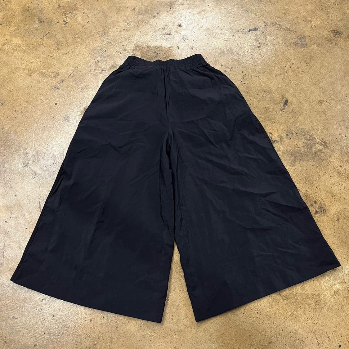 [정품/XS] 코스 블랙 드로우스트링 조거팬츠 반바지 b17 상품이미지3