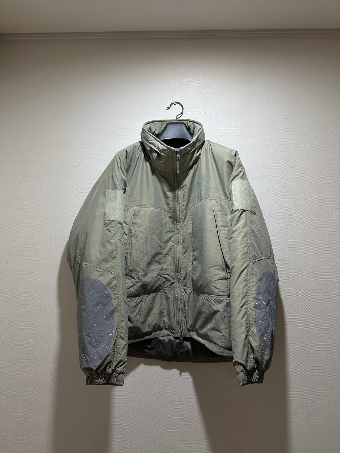 [L] 히든뉴욕 아식스 프리마로프트 자켓 상품이미지8