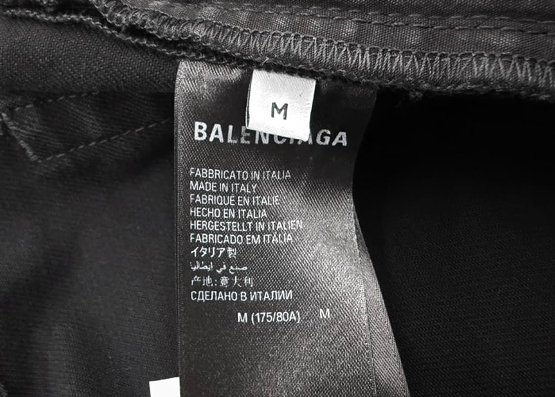 발렌시아가 디스트로이드 데님 배기 쇼츠 상품이미지9