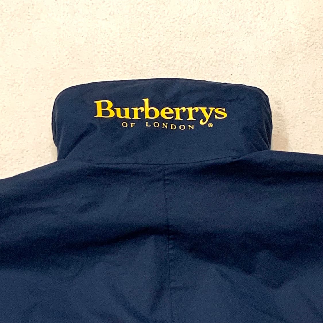 90’s 버버리 스펠아웃 자켓 상품이미지2