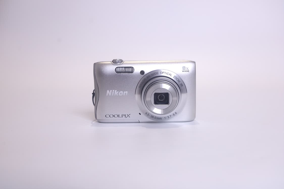 니콘 쿨픽스 S3700 실버 상품이미지1