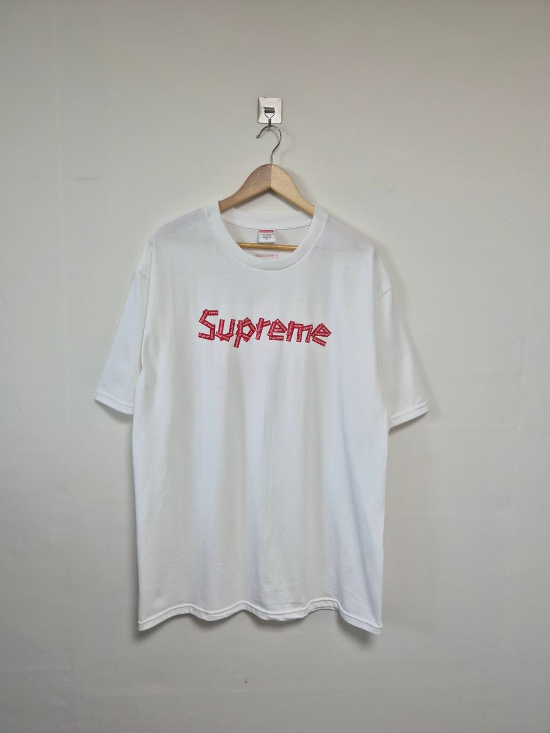 슈프림supreme 로고 티셔츠 XL사이즈 - T45,52 상품이미지1