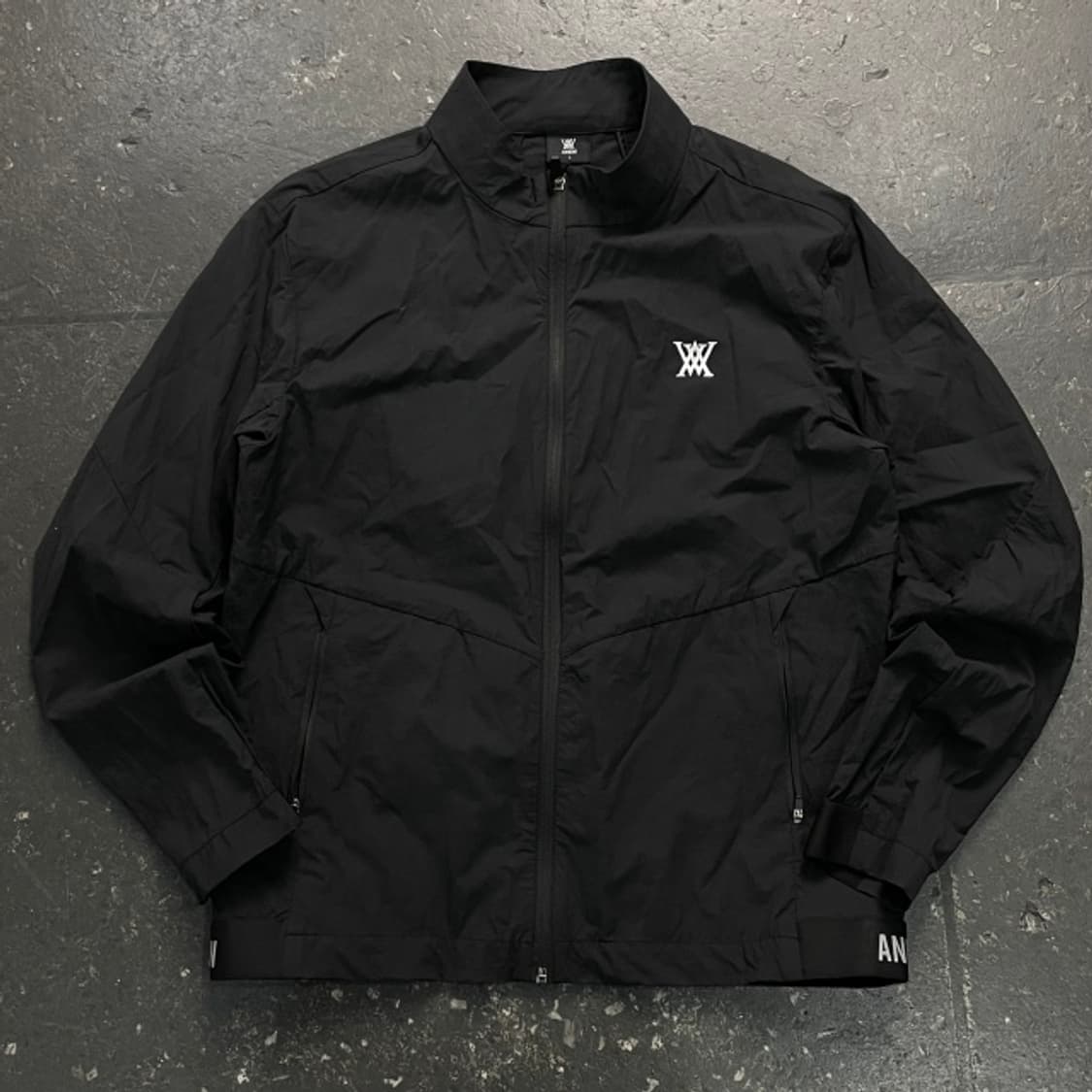 100 어뉴골프 25년식 에센셜 자켓  상품이미지1